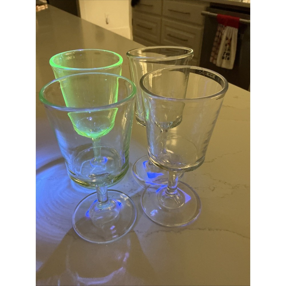 Uranium Glass - Picture 3 of 11